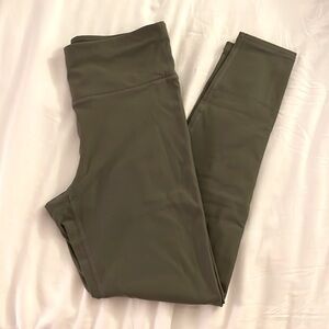 Fabletics Fleece-Lined Leggings size M